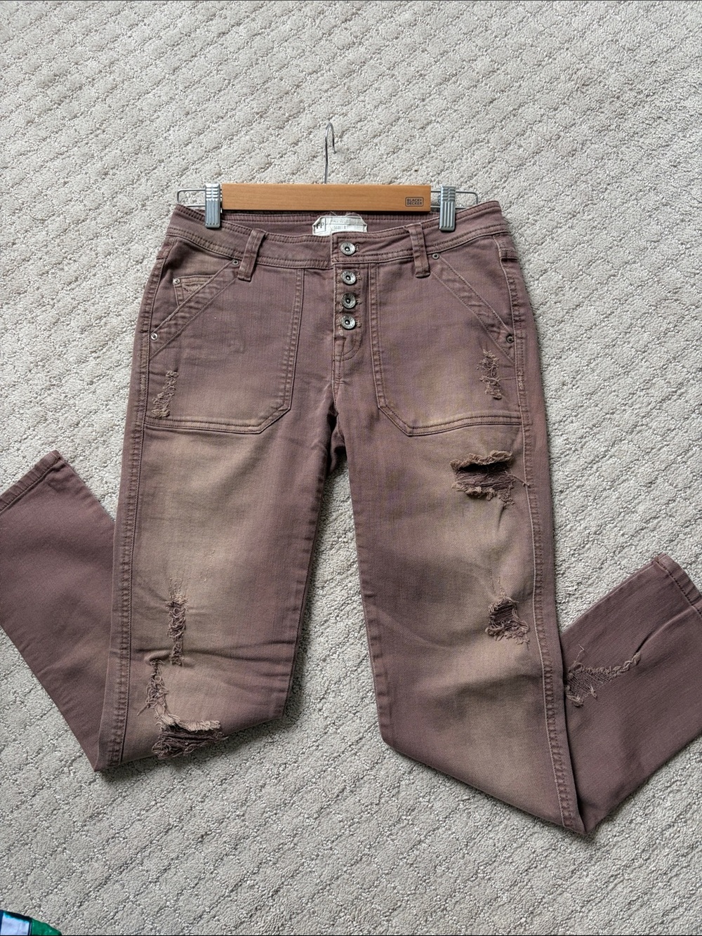 Women’s Distressed Button-Fly Jeans - brown